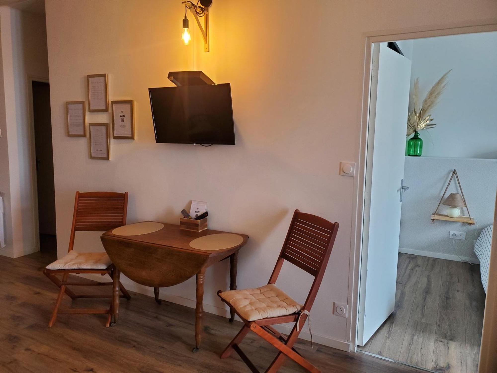 "Le Rive-Gauche" Tout Equipe, 2 Chambres Proche Gare & Centre - Wifi-Netflix Gratuits Châlons-en-Champagne Exterior foto